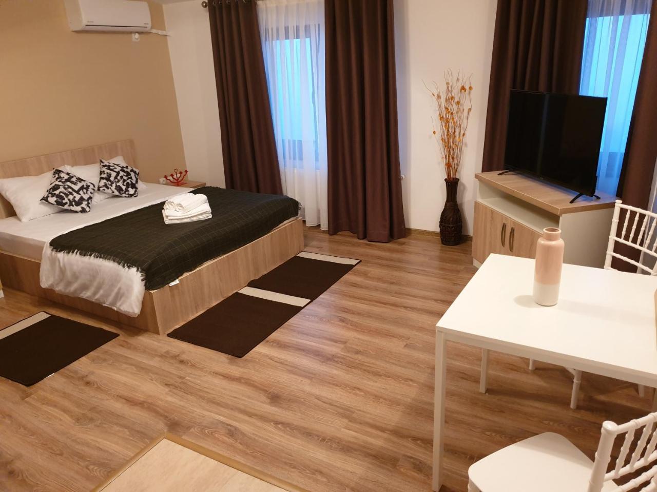 Alla Fundeni Apartment
