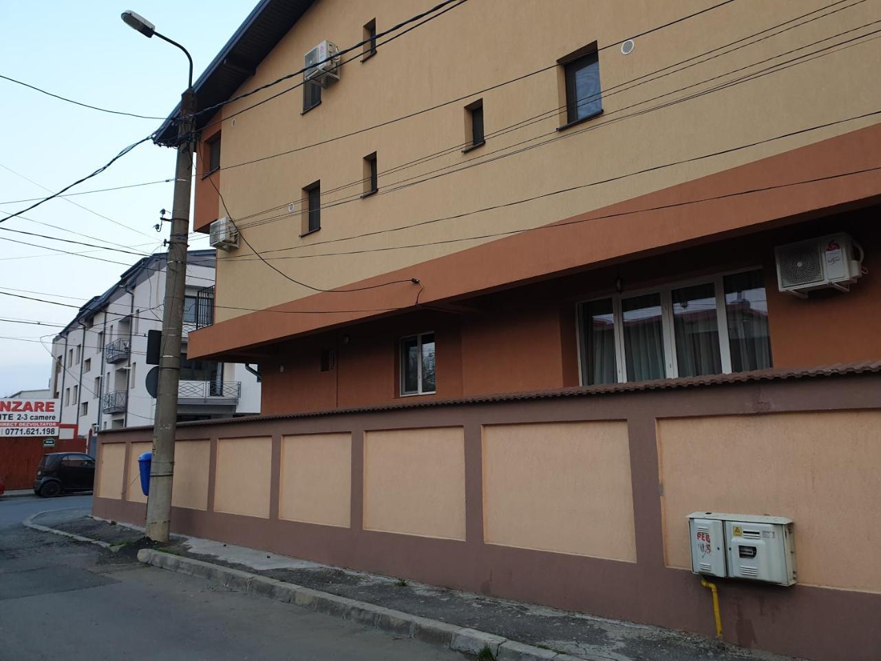 Alla Fundeni Apartment *