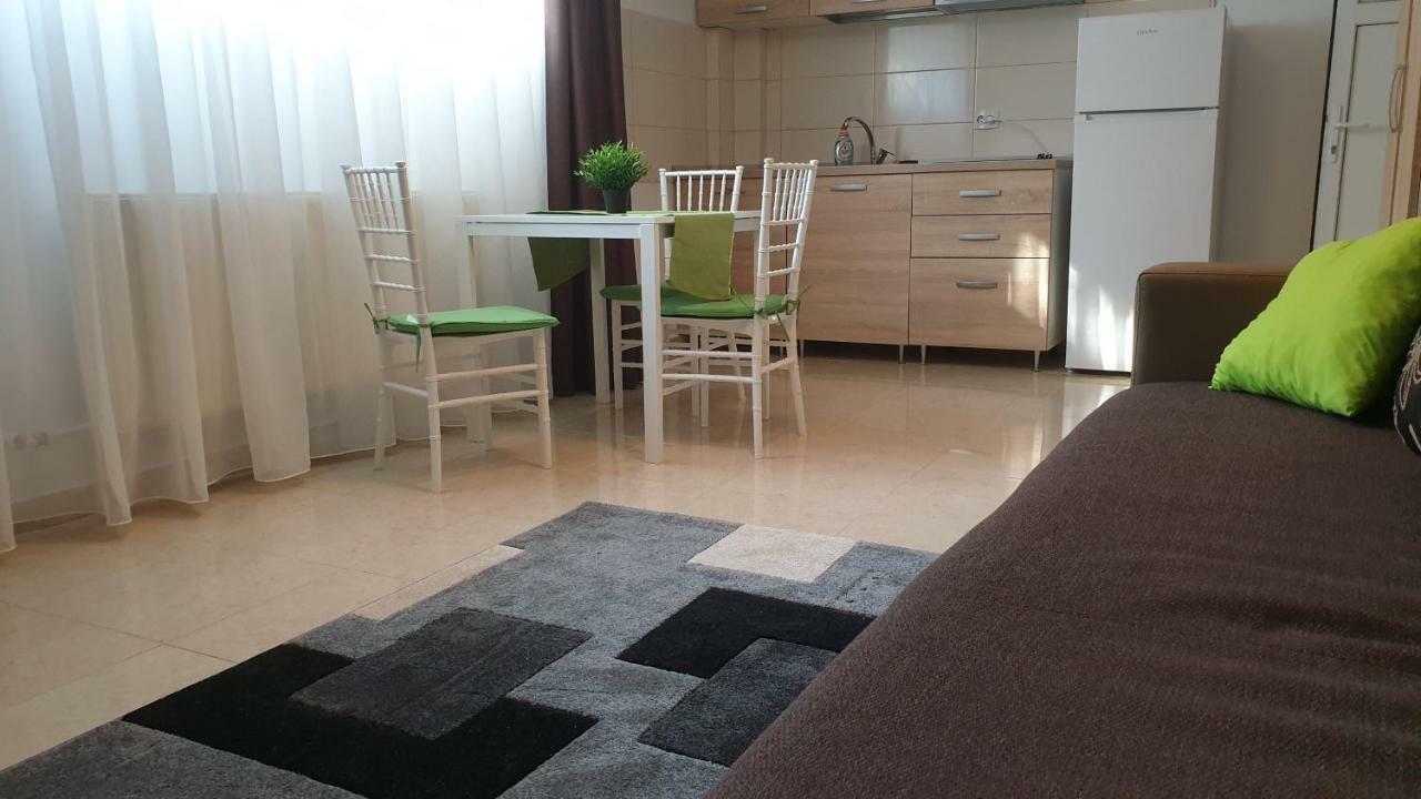 Alla Fundeni Apartment