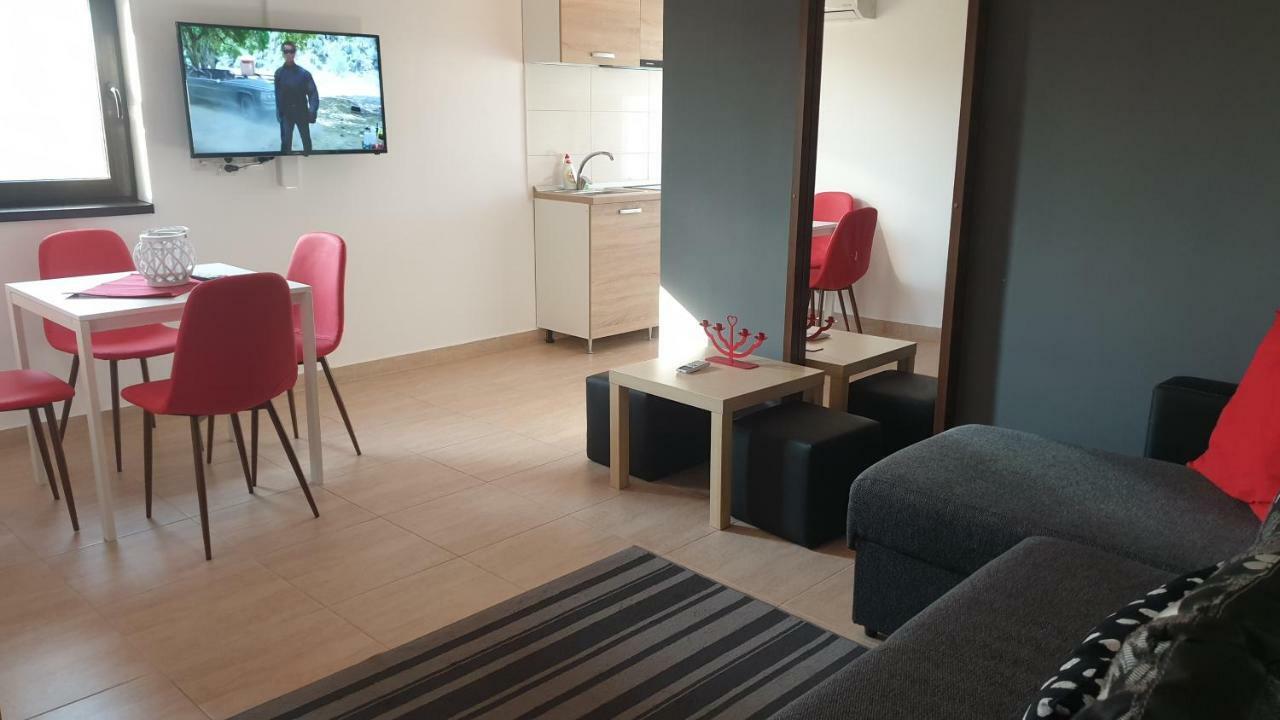 Apartment Alla Fundeni