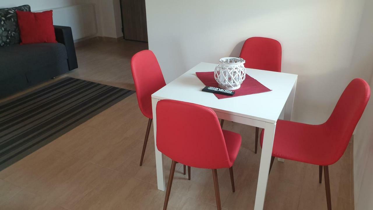 Alla Fundeni Apartment *