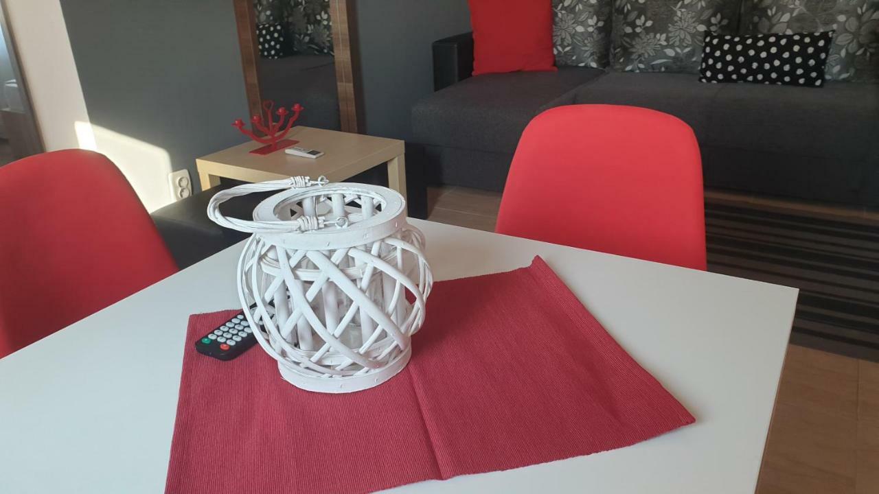 Alla Fundeni Apartment *